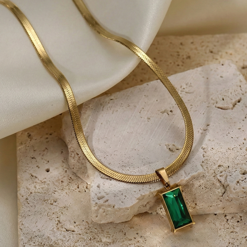 18k Gold Plated Dainty Pendant Necklace